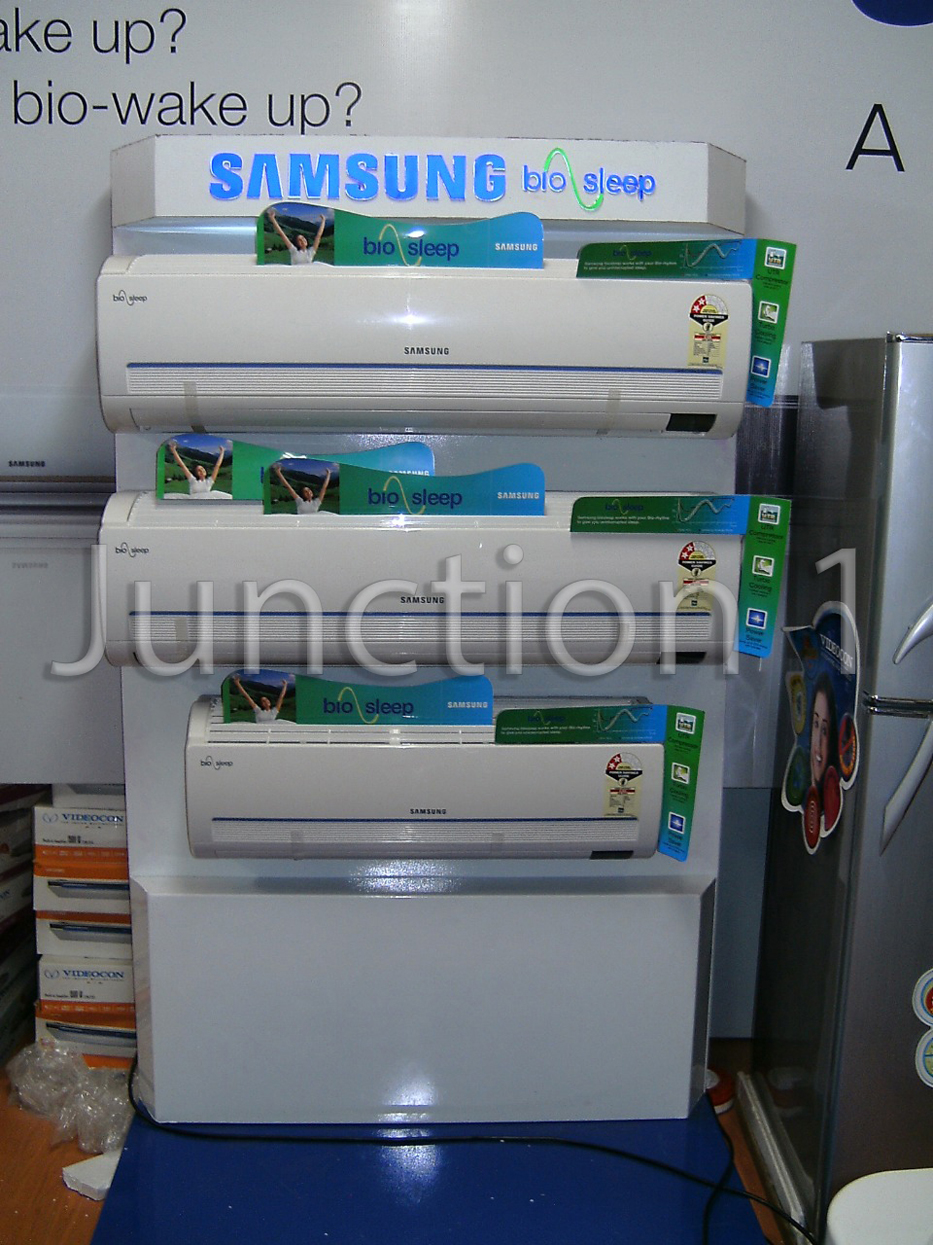Display Racks | Junction1